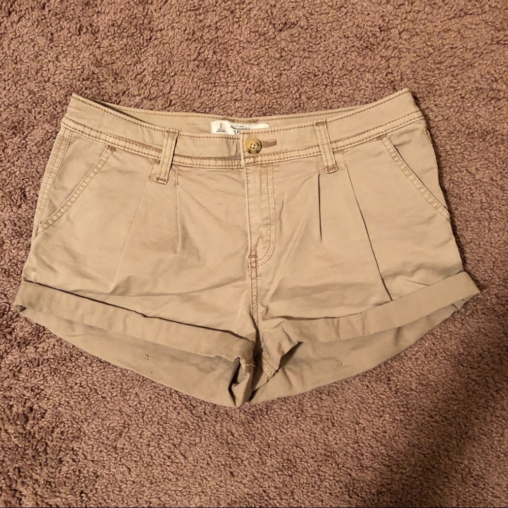 Abercrombie & Fitch Khaki shorts